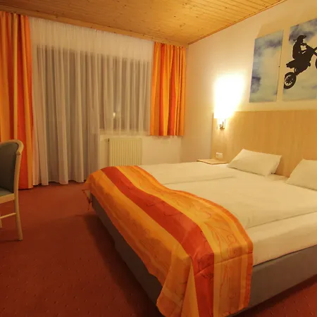 Hotel-restaurant Bike&snow Lederer Gæstehus Mühlbach am Hochkönig